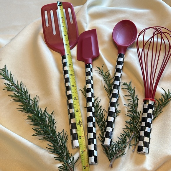 MacKenzie-Childs Courtly Check 4 pc. Utensil Set - Picture 7 of 11